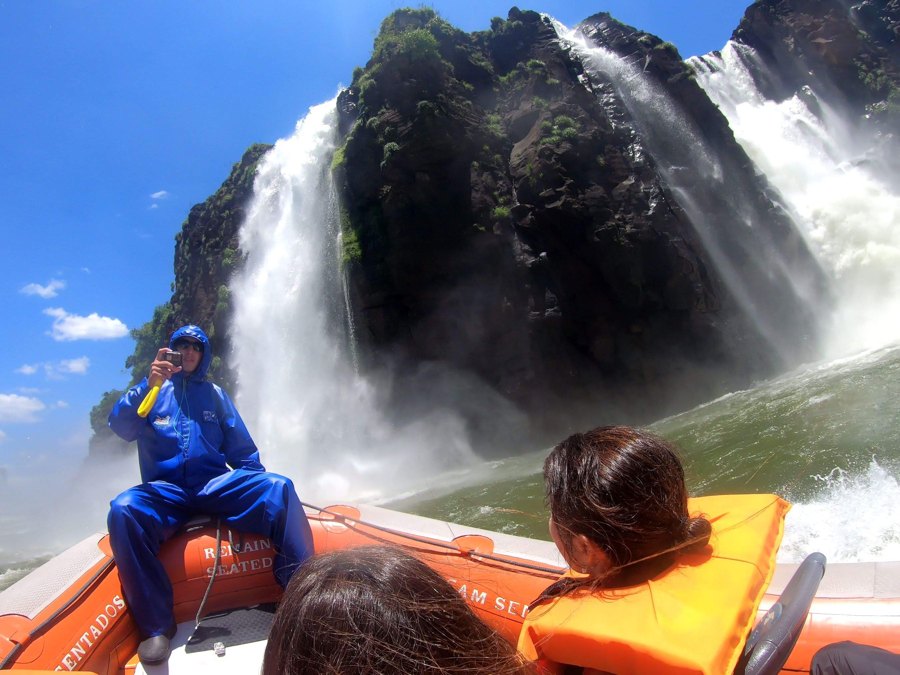 Paseo náutico de Macuco Safari cerca de las Cataratas del Iguazú